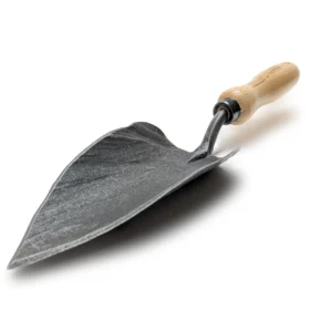 1493 - istutuslapp - ühest tükist käsitsi sepistatud teras - 14 cm tuhkast käepide